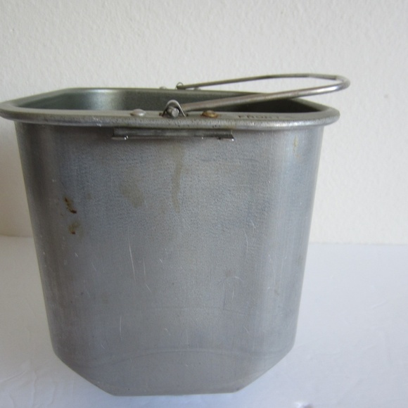 West Bend "Perfect Timing" Bread and Dough Maker pan & Paddle for Model #41026 - Picture 4 of 12